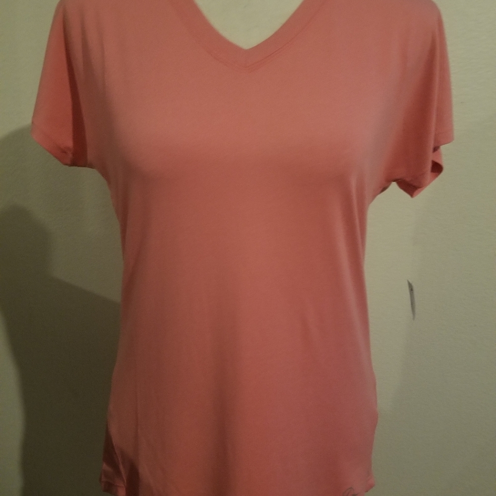 Boeing women top pink size small V neck short slee